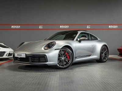 Sportsilber metallic Gebraucht 2024 Porsche 911 Carrera Coupé | 169.950 €