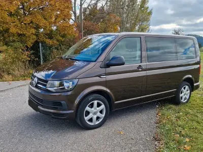 Gebraucht VW Multivan 150 PS (110 kW) 2016 Braun Van / Kleinbus