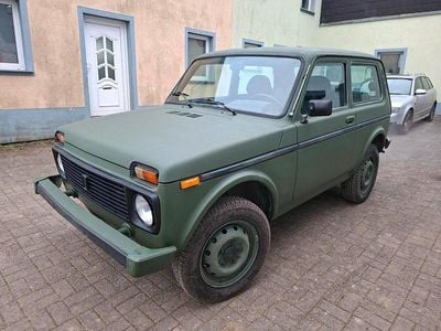Gebraucht Lada niva 82 PS (60 kW) 2009 Grün SUV
