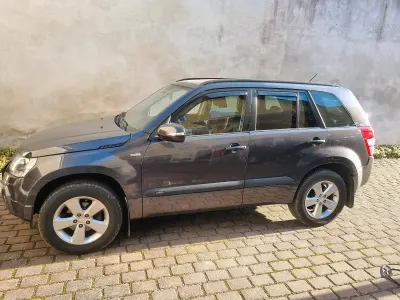 Gebraucht Suzuki Grand Vitara 130 PS (95 kW) 2010 Grau SUV