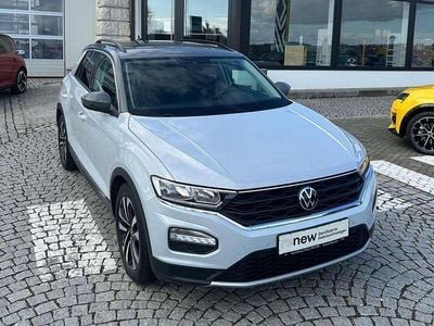 Second-hand VW T-Roc United 150 CP (110 kW) 2021 Alb SUV