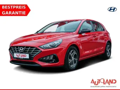 Gebraucht Hyundai i30 159 PS (116 kW) 2021 Rot Limousine