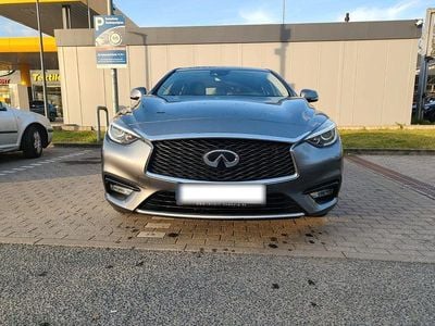 Gebraucht Infiniti Q30 109 PS (80 kW) 2017 Grau Limousine