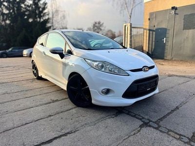 Gebraucht Ford Fiesta Titanium 97 PS (71 kW) 2009 Weiß Kleinwagen