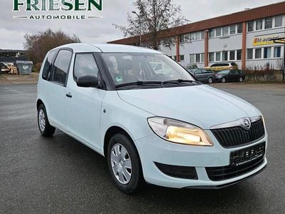 Weiß Gebraucht 2015 Skoda Roomster Van / Kleinbus | 3.790 € (Fairer Preis)