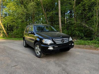 Usata Mercedes ML270 163 CV (119 kW) 2003 Nero SUV