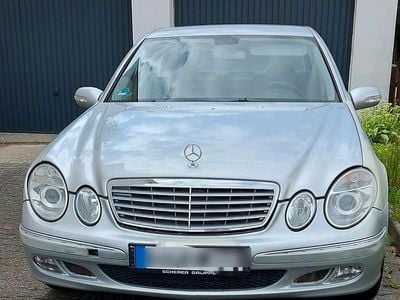 Mercedes E220