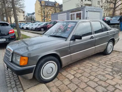 Gebraucht Mercedes 190 75 PS (55 kW) 1989 Grau Limousine