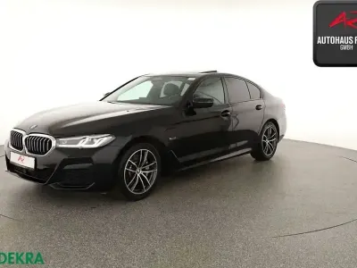 Używany BMW 530e M Sport 292 KM (214 kW) 2023 Czarny Sedan/Limuzyna