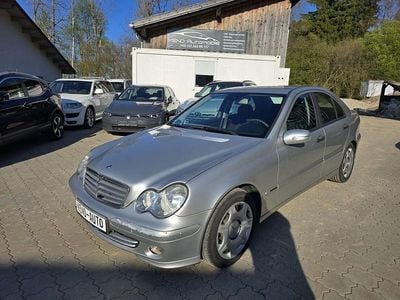 Usata Mercedes C200 122 CV (89 kW) 2005 Argento Berlina