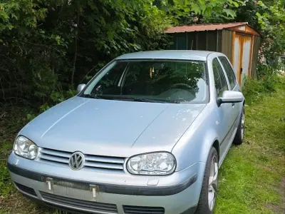 Gebraucht VW Golf IV 100 PS (73 kW) 1998 Silber Kleinwagen