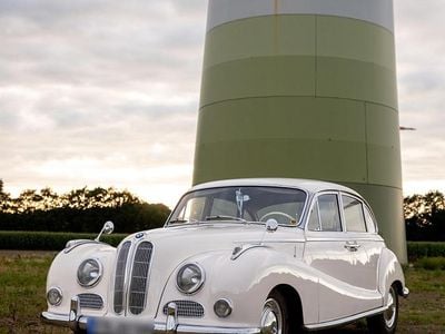 Usado BMW 502 Performance 140 HP (102 kW) 1962 Bege Sedan