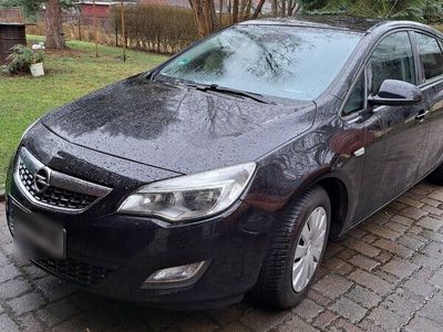 gebraucht Opel Astra P-J in schwarz