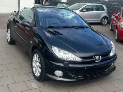 Gebraucht Peugeot 206 CC 109 PS (80 kW) 2006 Schwarz Cabrio