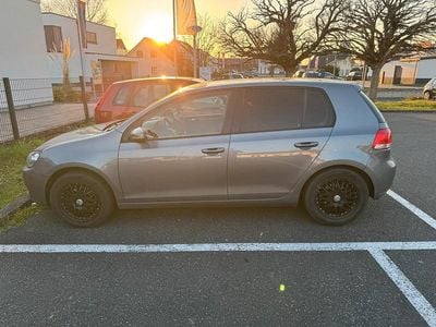 Gebraucht VW Golf VI 80 PS (58 kW) 2010 Silber Kleinwagen