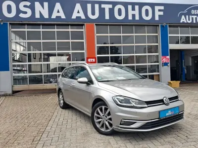Gebraucht VW Golf VII Highline 150 PS (110 kW) 2017 Silber Kombi