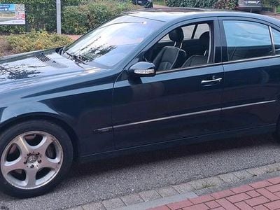 Mercedes E500