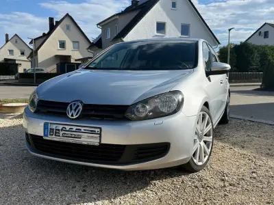Gebraucht VW Golf VI Trendline 80 PS (58 kW) 2009 Silber Kleinwagen