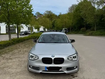Usata BMW 118 Sport Line 143 CV (105 kW) 2012 Argento Utilitaria