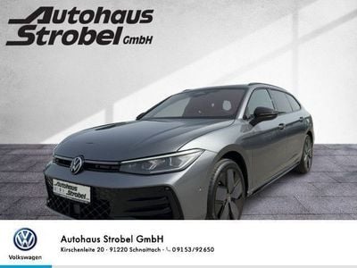 Diabasgrau metallic / grenadil Gebraucht 2024 VW Passat R-line Kombi | 62.450 €