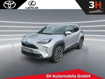 Usata Toyota Yaris Hybrid Connect Style 116 CV (85 kW) 2023 Argento