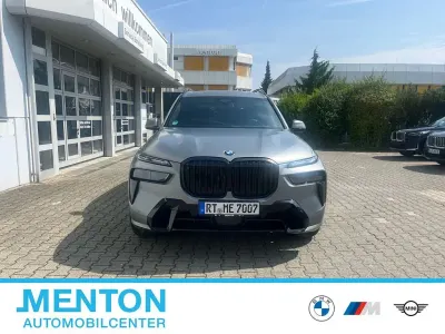 Gebraucht BMW X7 M Sport 340 PS (250 kW) 2025 Grau SUV