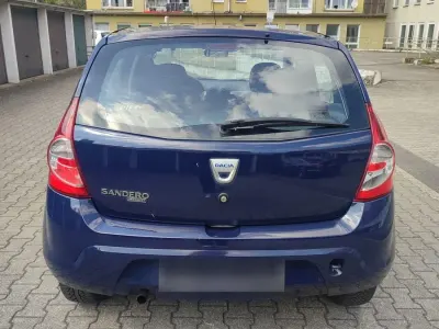 Gebraucht Dacia Sandero 75 PS (55 kW) 2010 Blau Kleinwagen