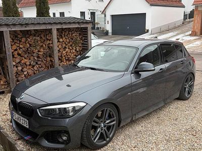 Grau Gebraucht 2019 BMW 120 M Sport Kleinwagen | 21.750 € (Etwas zu teuer)