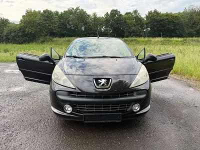 Gebraucht Peugeot 207 CC Roland Garros 150 PS (110 kW) 2009 Schwarz Cabrio