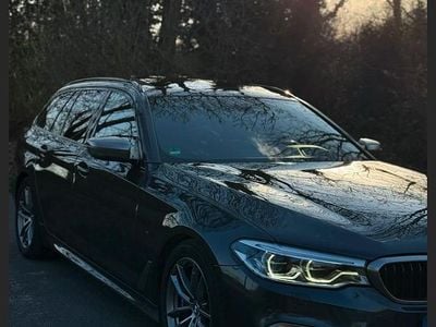 Gebraucht BMW M550 400 PS (294 kW) 2019 Grau Limousine