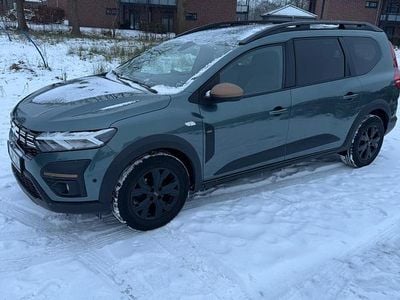 Grün Gebraucht 2023 Dacia Jogger Van / Kleinbus | 17.550 € (Fairer Preis)
