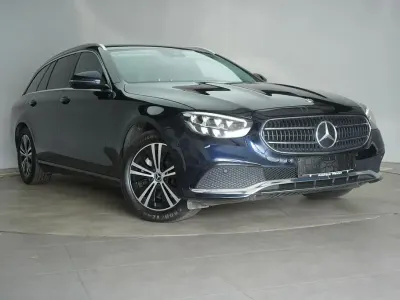 Gebraucht Mercedes E300 Avantgarde 265 PS (194 kW) 2023 Schwarz Limousine