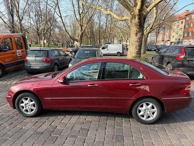Gebraucht Mercedes 180 2000 Rot Limousine
