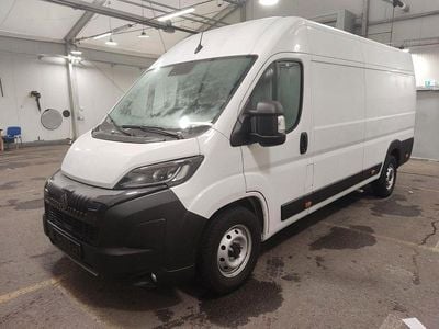Weiß Gebraucht 2024 Peugeot Boxer Van | 23.695 € (Superpreis)
