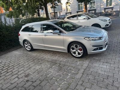 Silber Gebraucht 2015 Ford Mondeo Kombi | 9.800 € (Guter Preis)