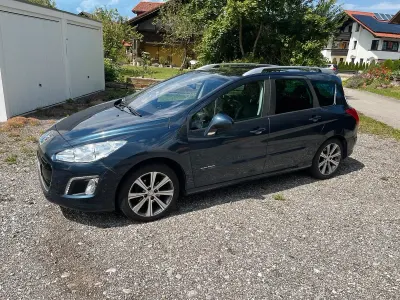 Gebraucht Peugeot 308 110 PS (80 kW) 2013 Blau Kombi