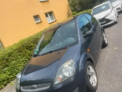 Gebraucht Ford Fiesta 69 PS (50 kW) 2006 Grau Kleinwagen