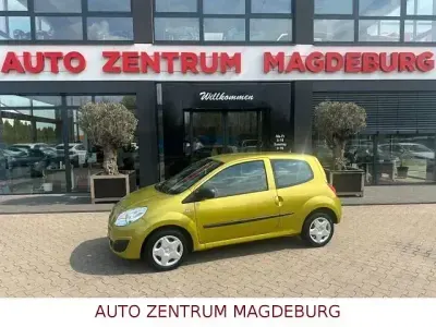 Gebraucht Renault Twingo Authentique 58 PS (42 kW) 2010 Grün Kleinwagen