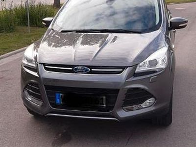 Gebraucht Ford Kuga Titanium 163 PS (119 kW) 2014 Grau SUV