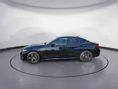 Gebraucht BMW 320 M Sport 190 PS (139 kW) 2025 Schwarz Limousine