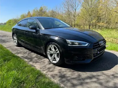 Używany Audi A5 Sportback S-Line 190 KM (139 kW) 2018 Czarny Hatchback