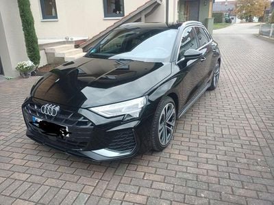 Używany Audi A3 S-Line 150 KM (110 kW) 2024 Czarny Sedan/Limuzyna