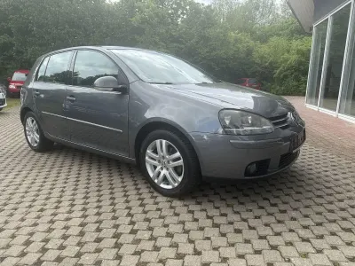 Gebraucht VW Golf V Edition 80 PS (58 kW) 2008 Grau Kleinwagen