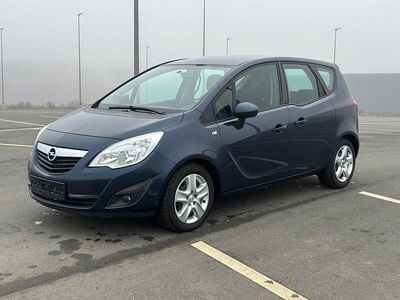 Blau Gebraucht 2011 Opel Meriva Edition Van / Kleinbus | 3.989 € (Fairer Preis)
