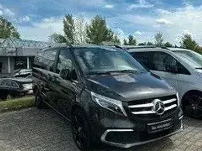 Gebraucht Mercedes V300 237 PS (174 kW) 2021 Graphitgrau Van / Kleinbus