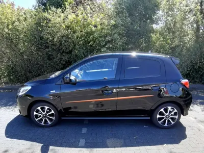 Gebraucht Mitsubishi Space Star Select+ 71 PS (52 kW) 2022 Schwarz Kleinwagen