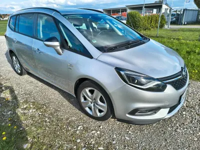 Gebraucht Opel Zafira 170 PS (125 kW) 2017 Silber Van / Kleinbus