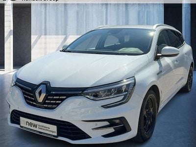 Begagnad Renault Mégane GrandTour Intens 140 HK (102 kW) 2022 Vit Kombi
