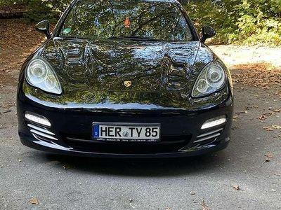 Porsche Panamera 4S