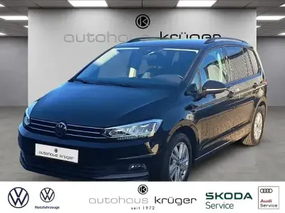 Gebraucht VW Touran Comfortline 150 PS (110 kW) 2022 Schwarz Van / Kleinbus